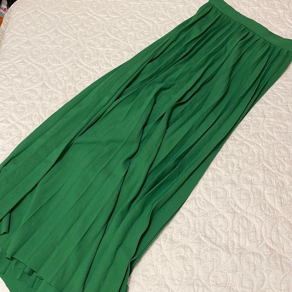 Green Pleated Maxi Skirt Size XS